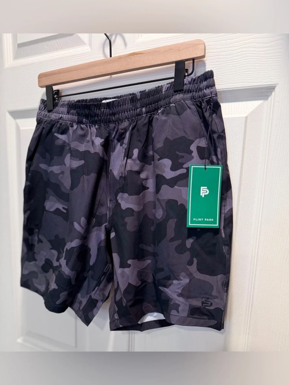 Men's Advantage Short (UnLined) in Black Camo-Men’s Medium NWT - Picture 4 of 15